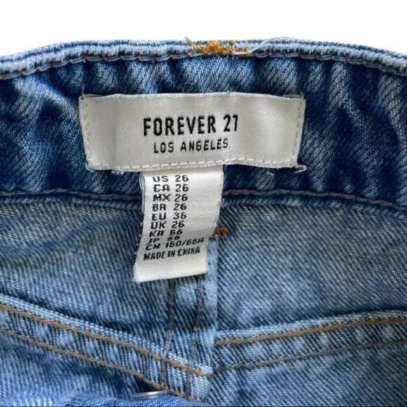 Forever 21 Distressed Jean shorts size 26 - Picture 4 of 5